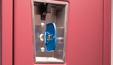 A built-in keyed locker lock